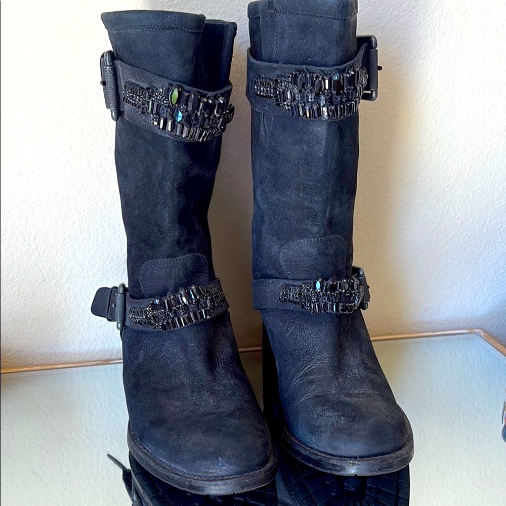 Vera Wang Lavender collection Black Embellished Women's suede Boots